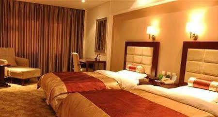 Changchun Yipin Jiliang International Hotel Extérieur photo